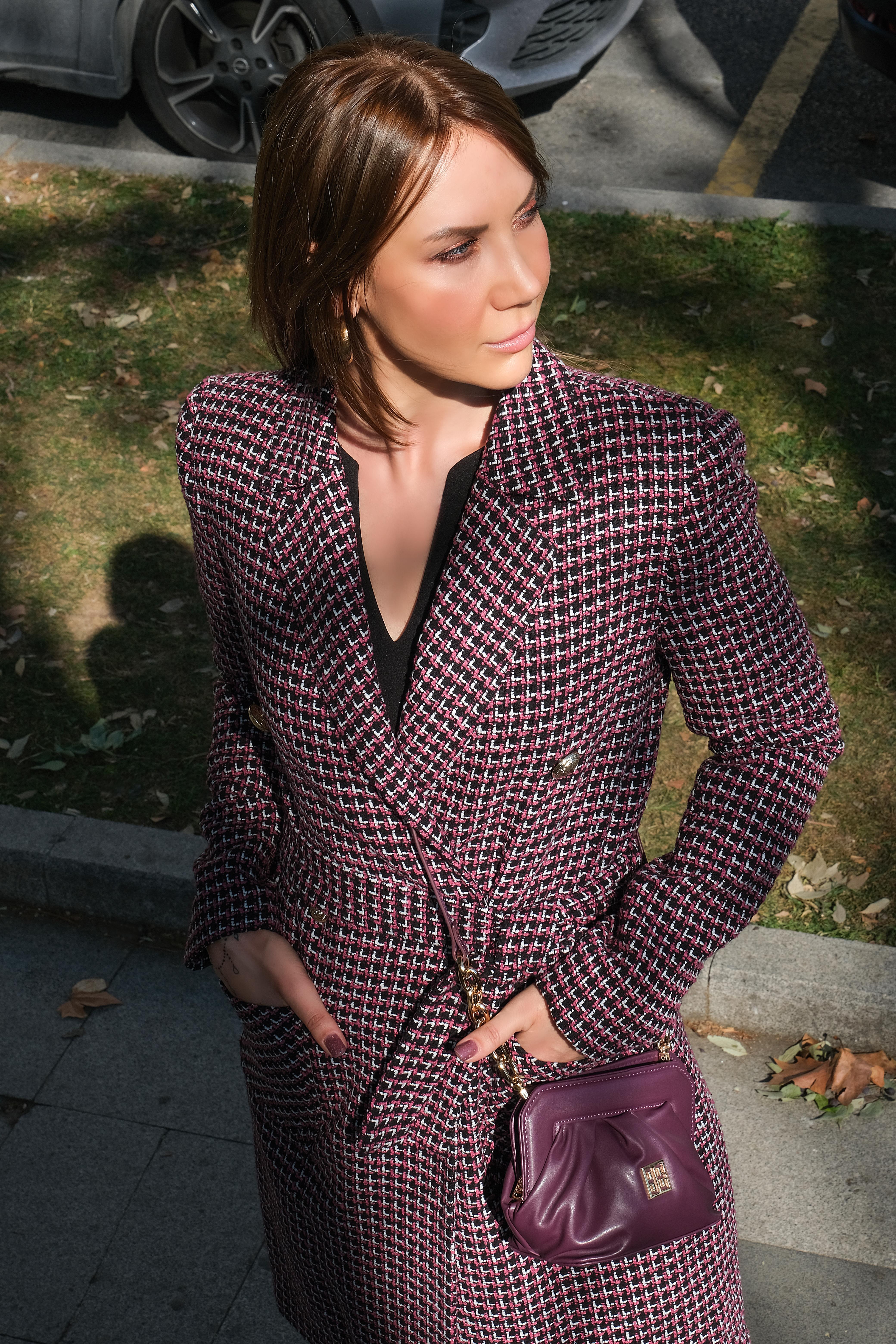 Gold Düğme Detaylı Kaban