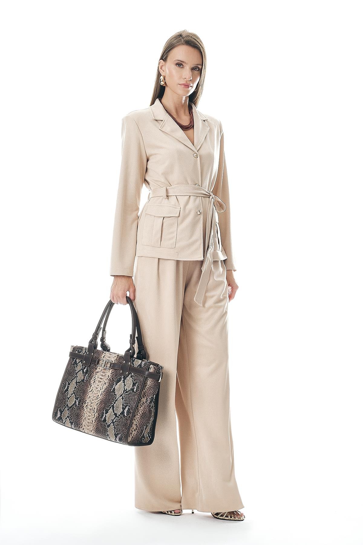 Gold Düğmeli Kuşaklı Süet Ceket