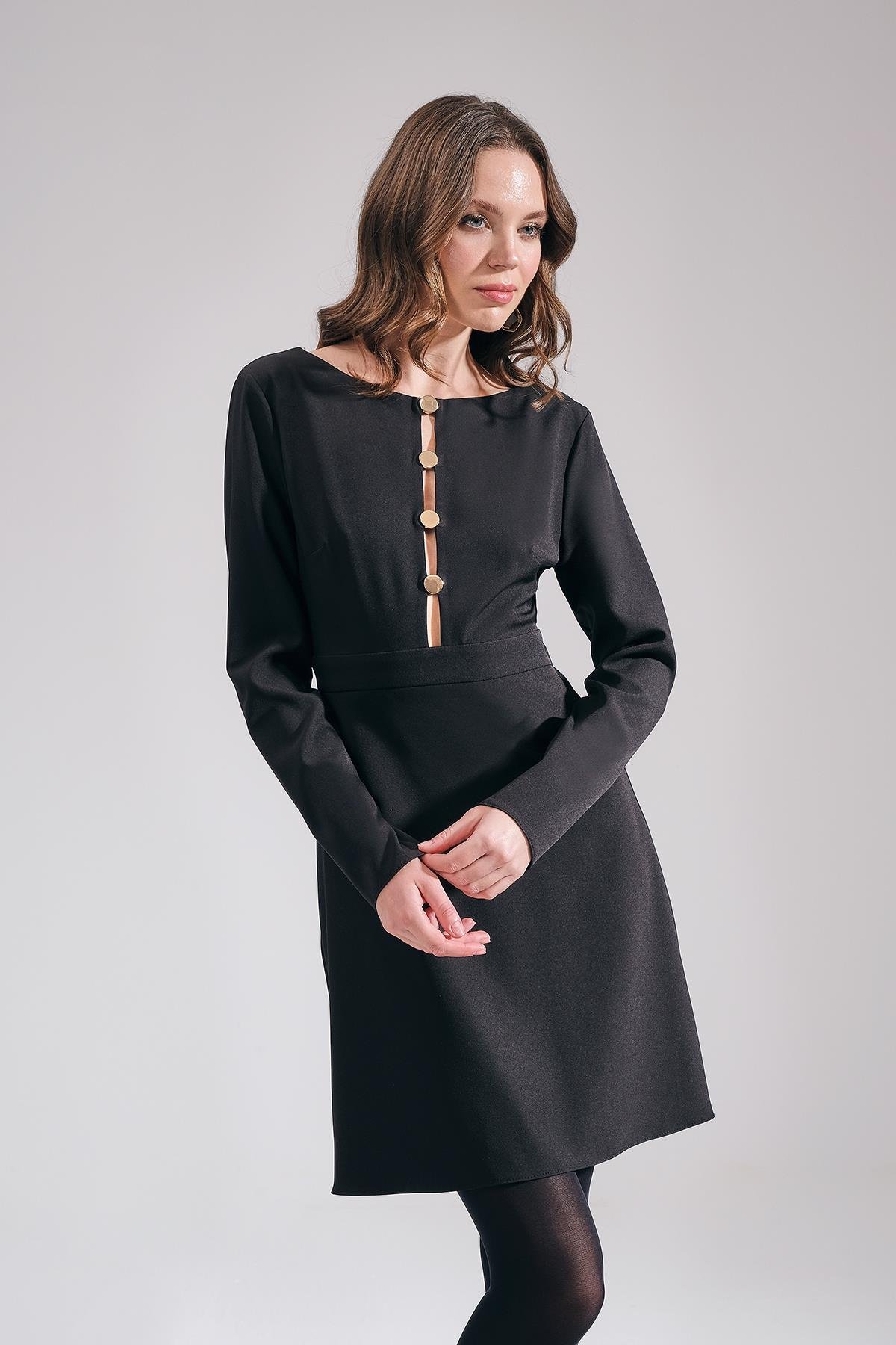 Gold Metal Aksesuarlı Gögüs Dekolteli Kloş Mini Elbise