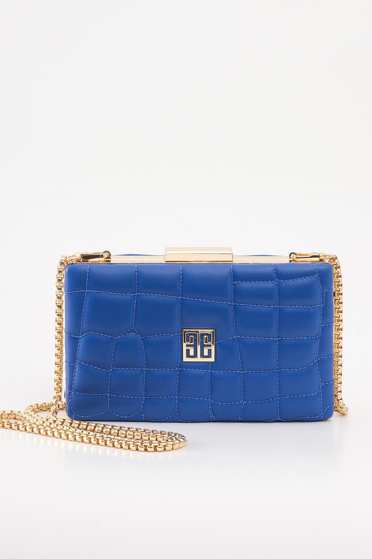 Kapitone Dokulu Çanta