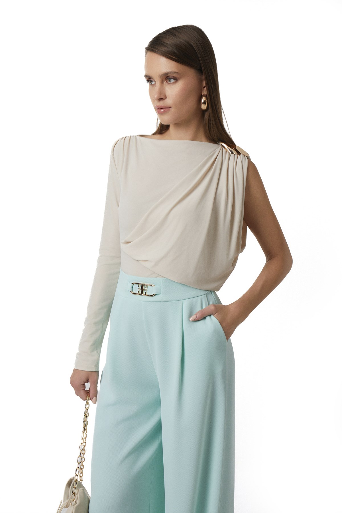 Kayık Yaka Tek Kollu Bluz