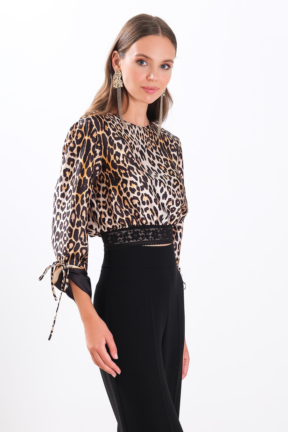Saten Leopar Desen Dantelli Crop Bluz