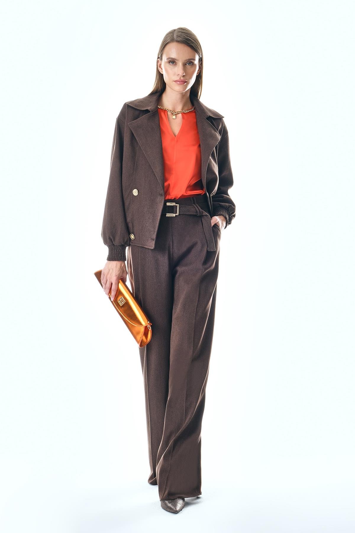 Yakalı Kruvaze Gold Düğmeli Oversize Ceket