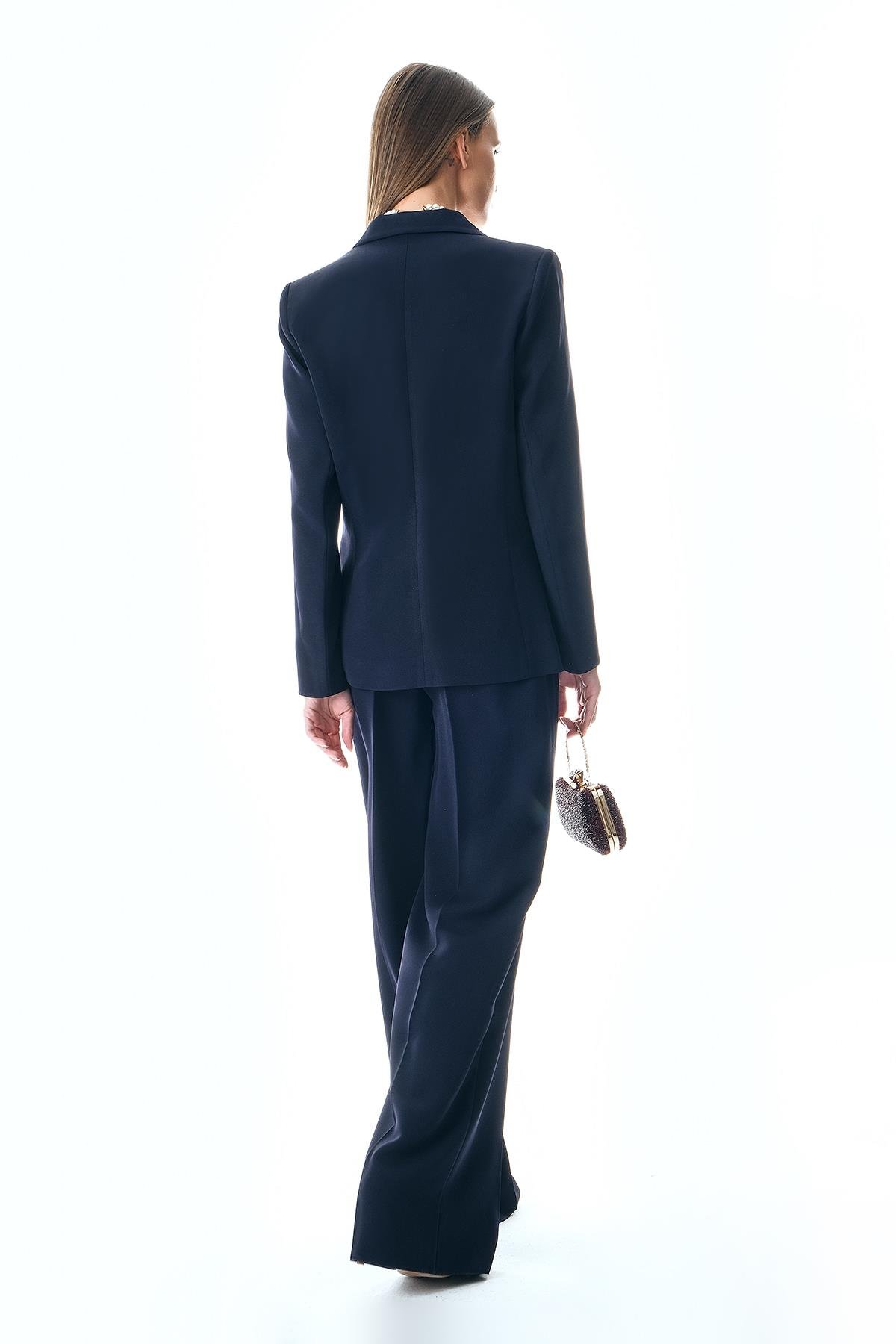 Yakası Organze Detaylı Ceket Pantolon Takım