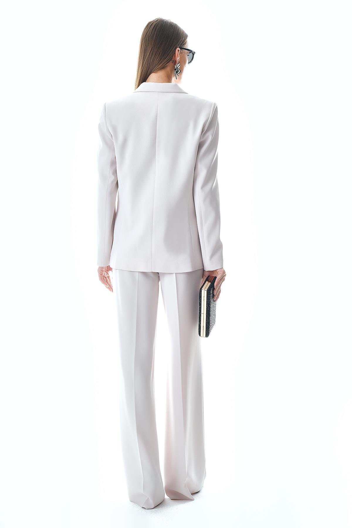 Yakası Organze Detaylı Ceket Pantolon Takım