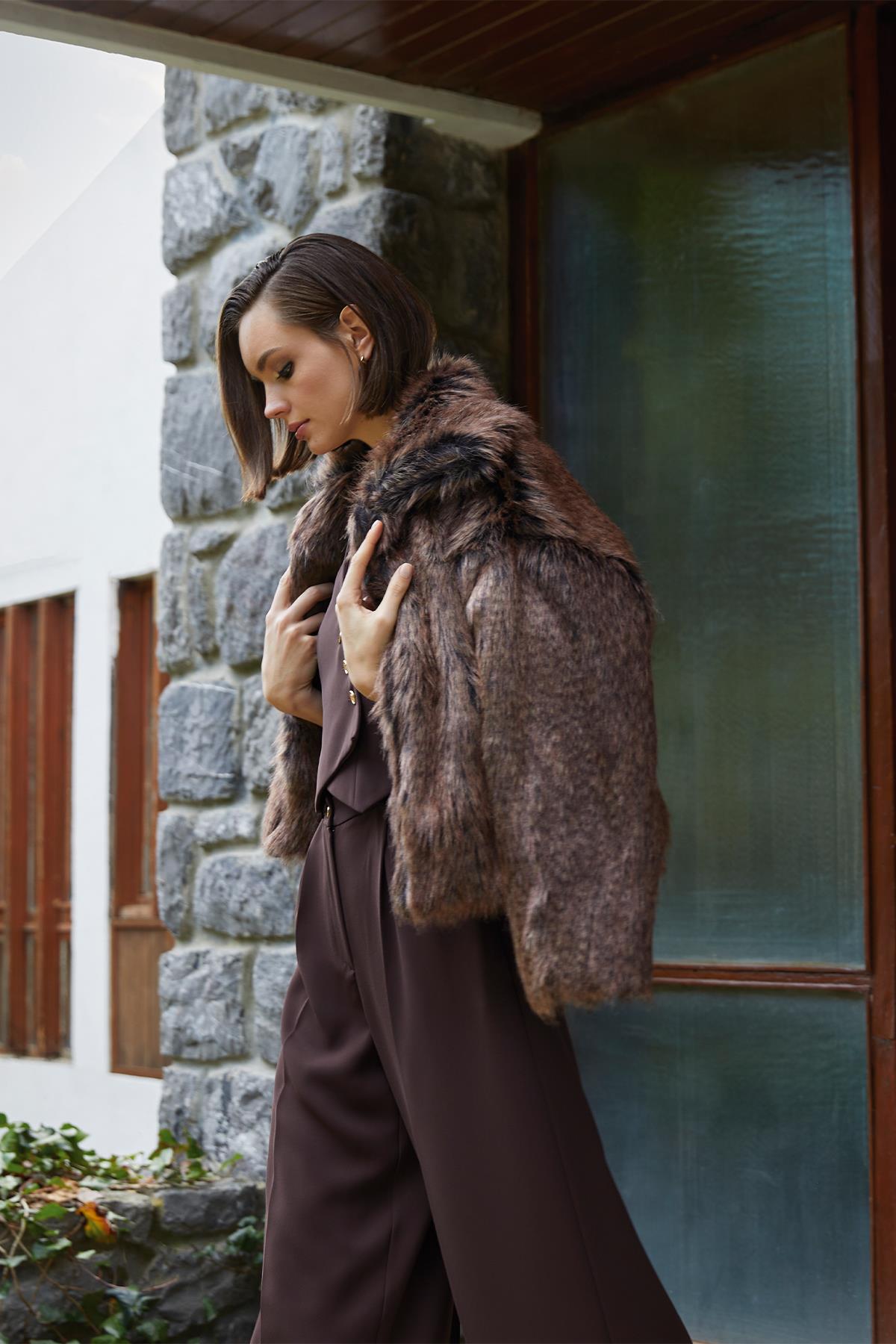 Yelek Görünümlü Gold Düğmeli Tulum