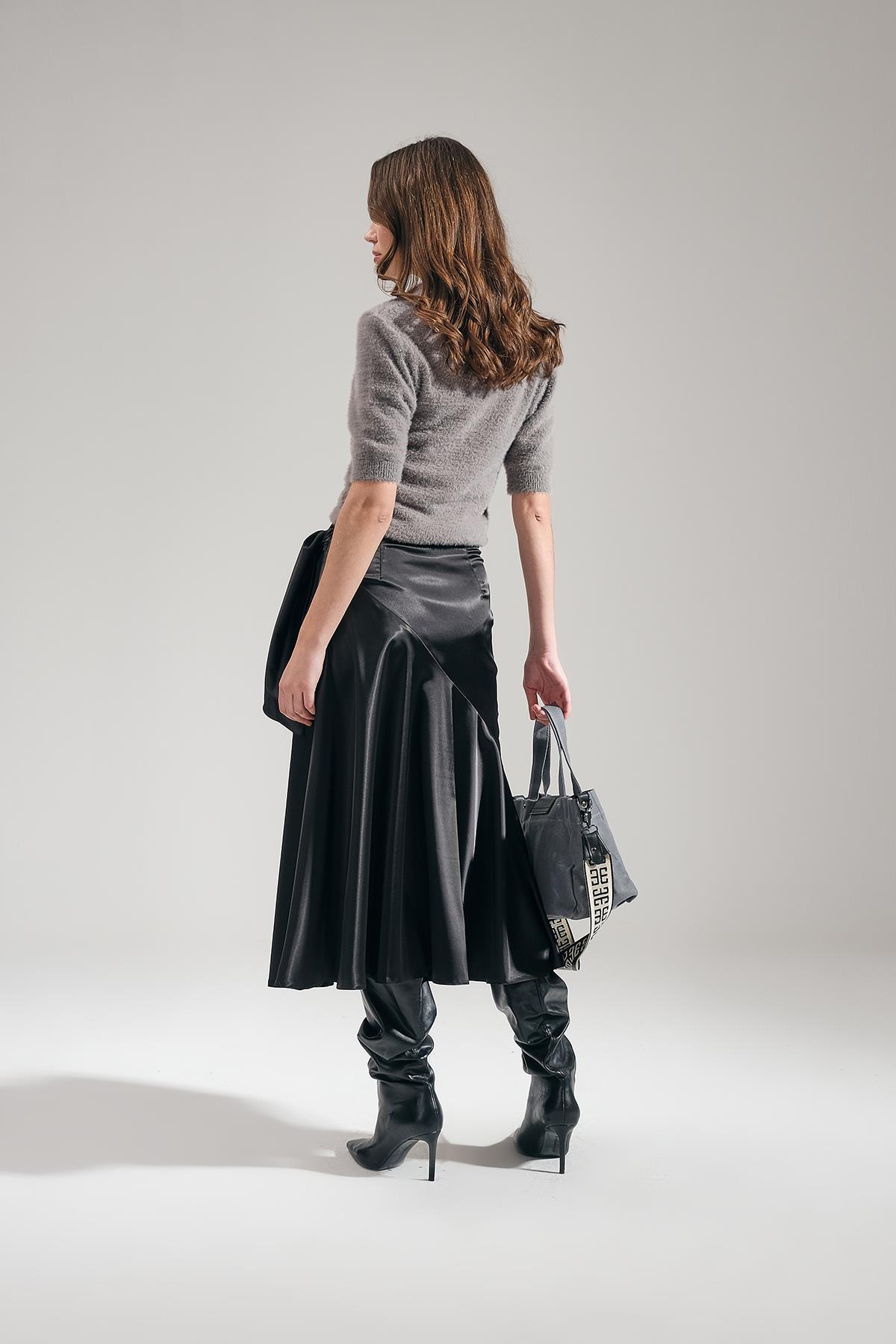 Anvelop Beli Detaylı Etek