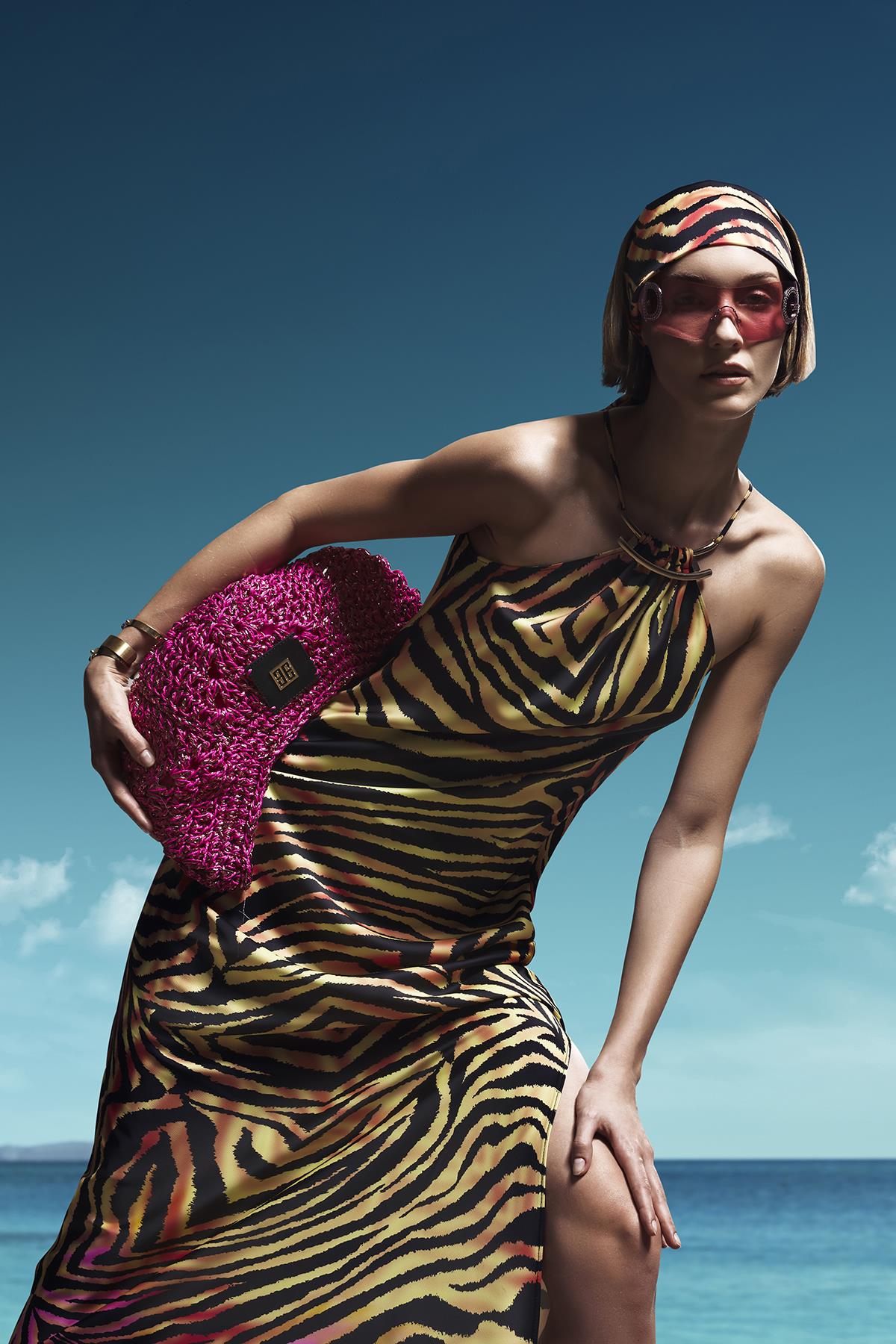 Askılı Simli El Örgü Şık Çanta