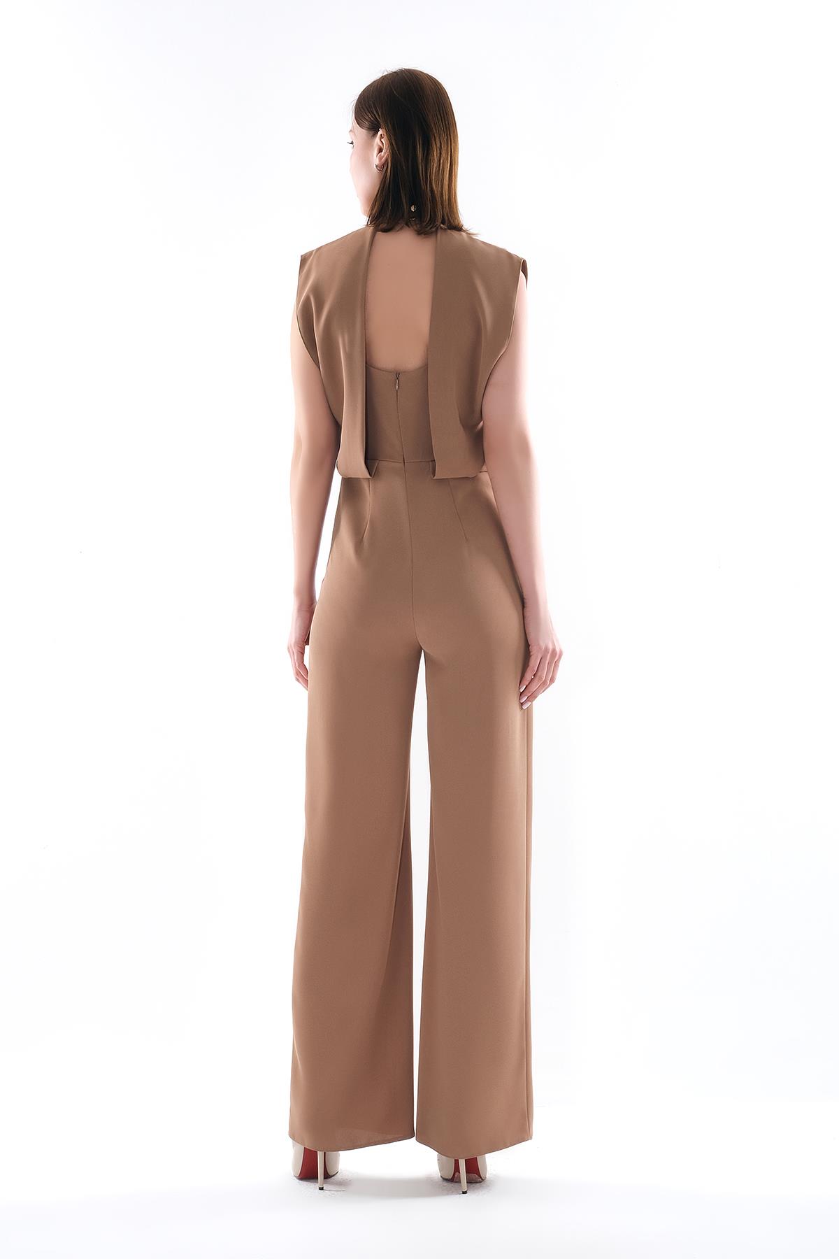 Astarlı Bol Paçalı Arkadan Gizli Fermuarlı Tulum