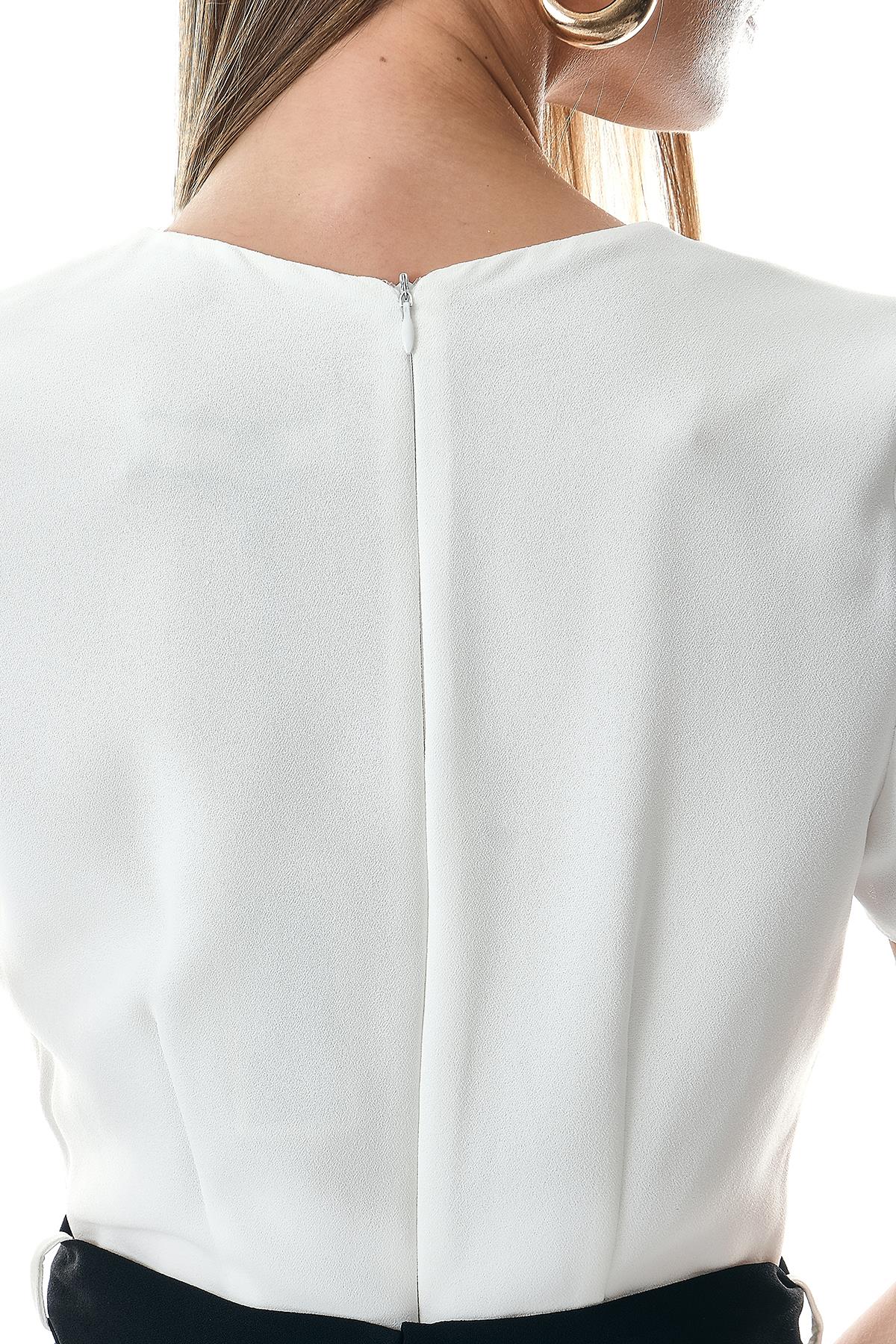 Beli Kemerli Kontrast Renk Detaylı Şık Tulum