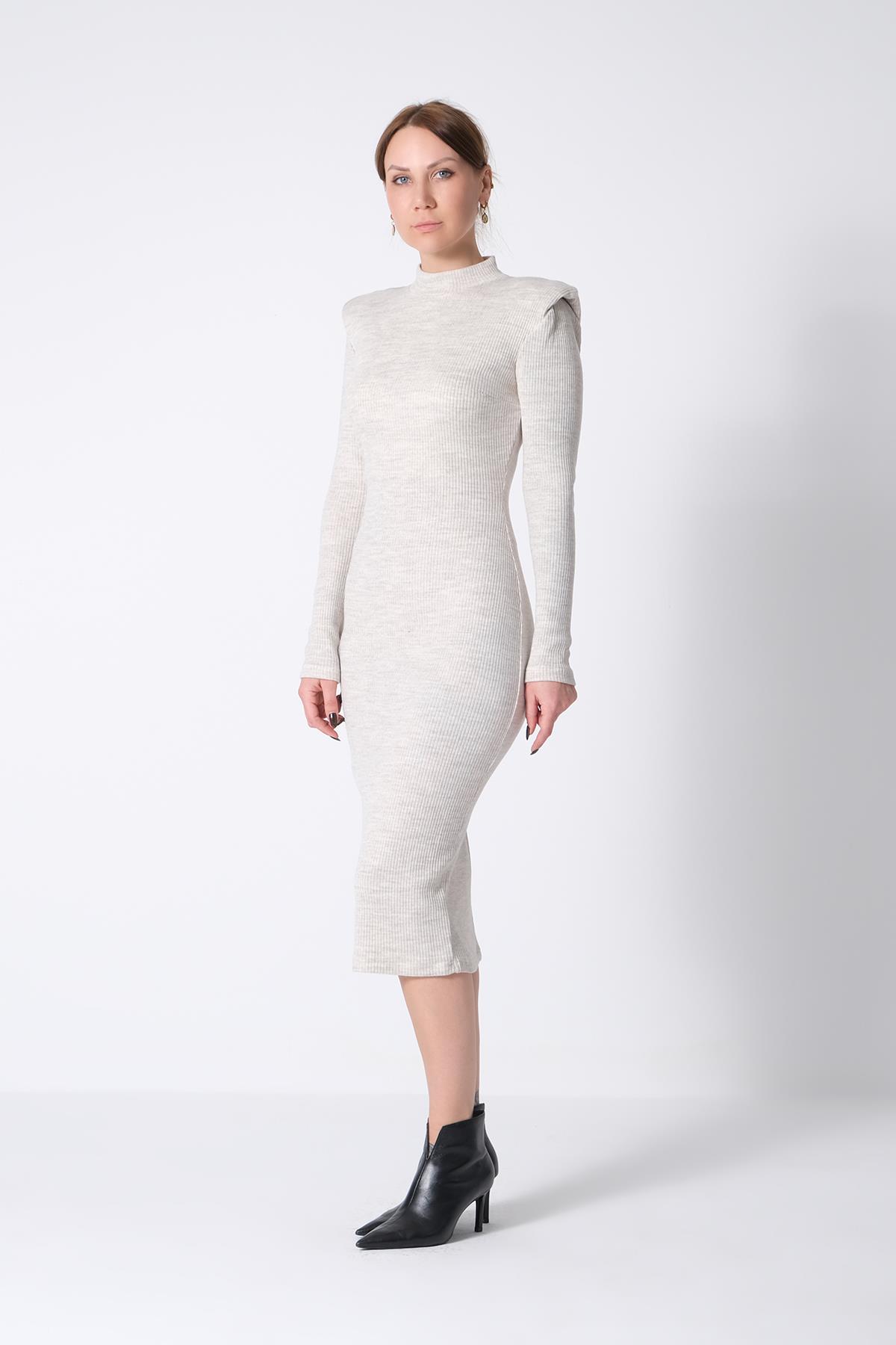 Boğazlı Triko Elbise