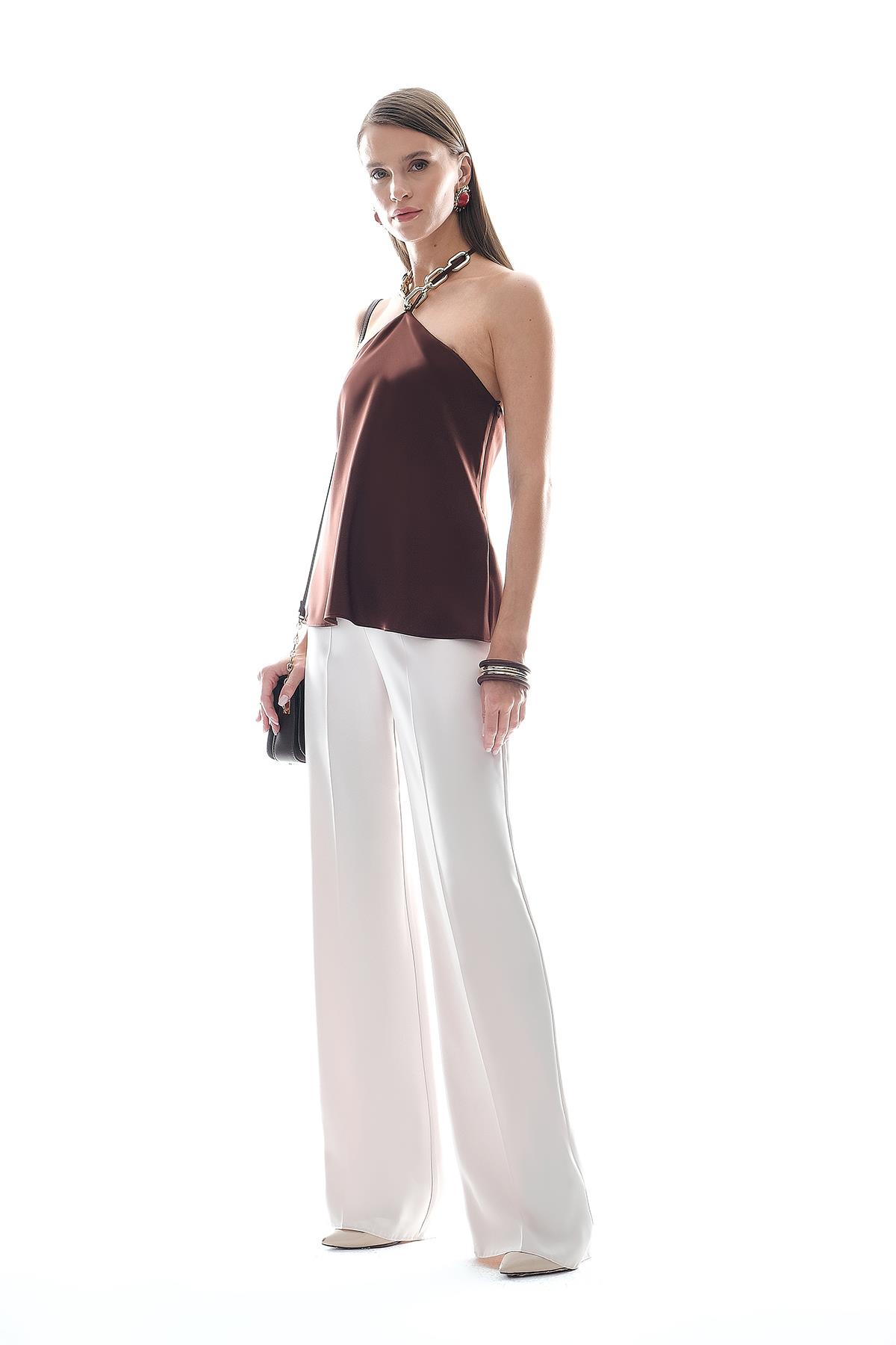 Boyundan Bağlamalı Saten Bluz