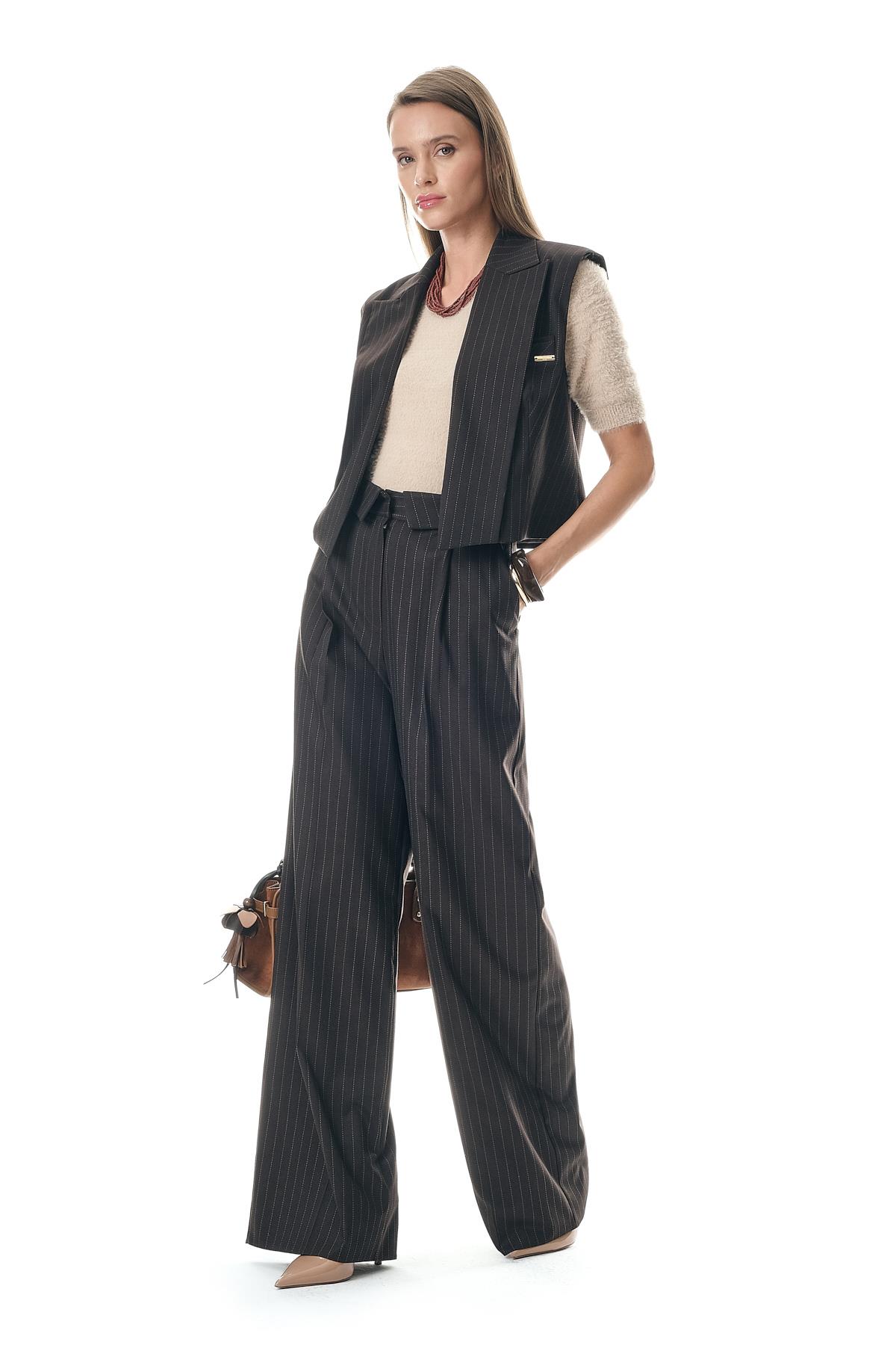 Çizgili Kemeri Katlama Detaylı Pantolon