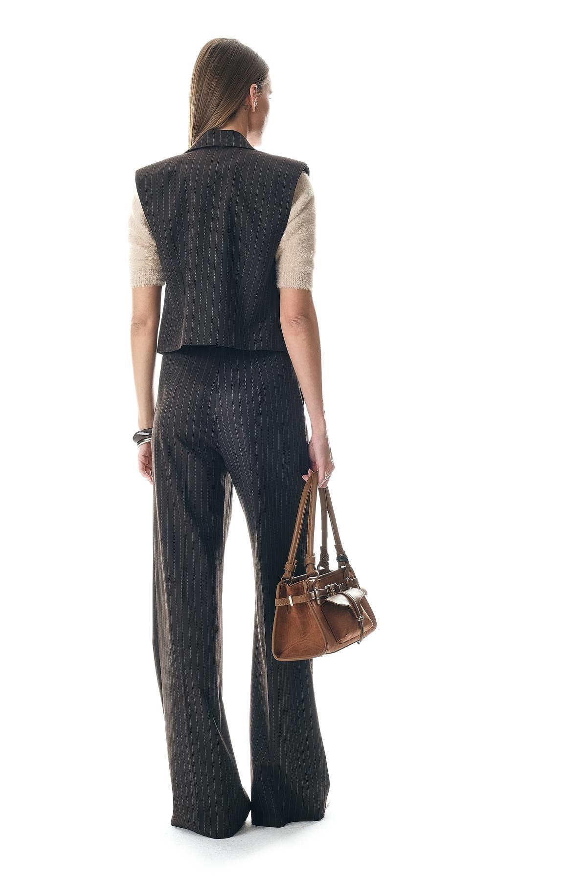 Çizgili Kemeri Katlama Detaylı Pantolon