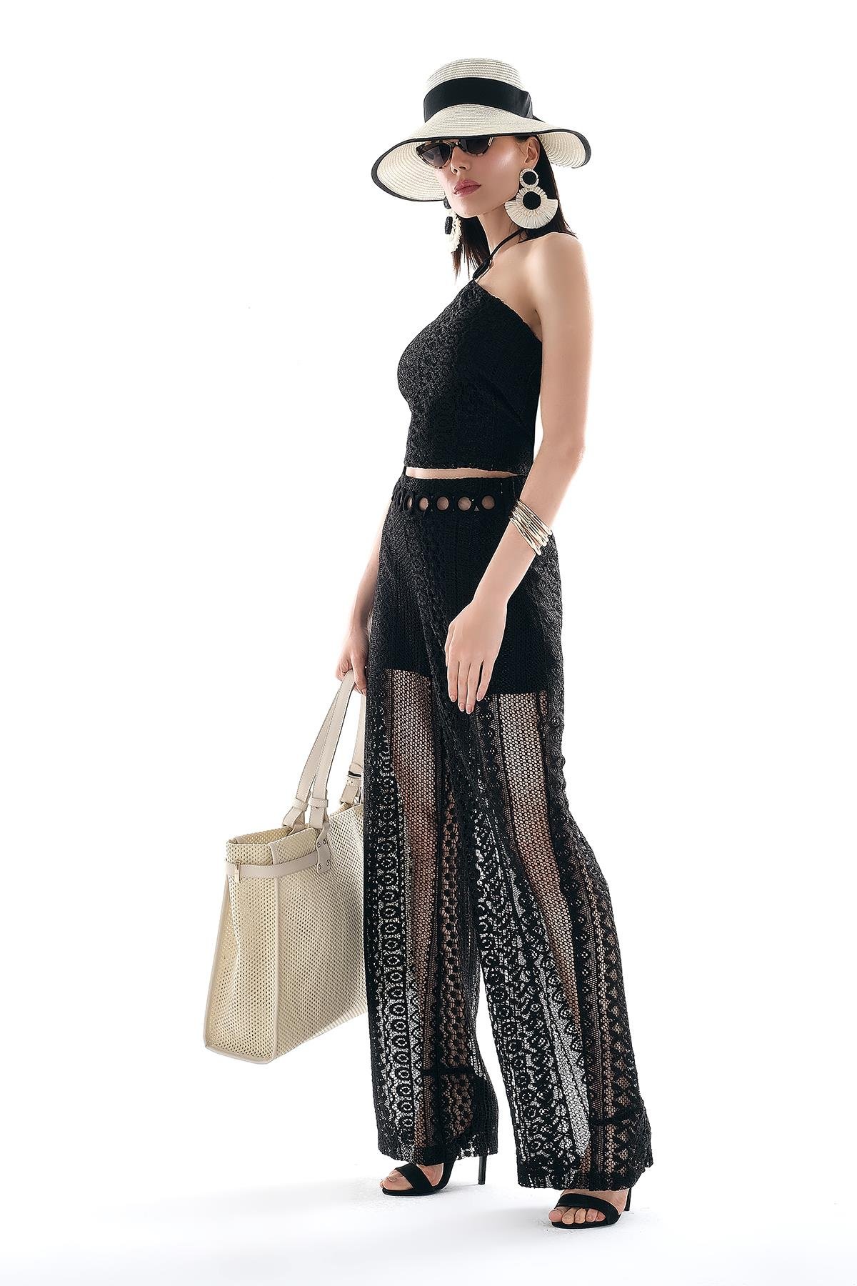 Dantel Detaylı Triko Takım