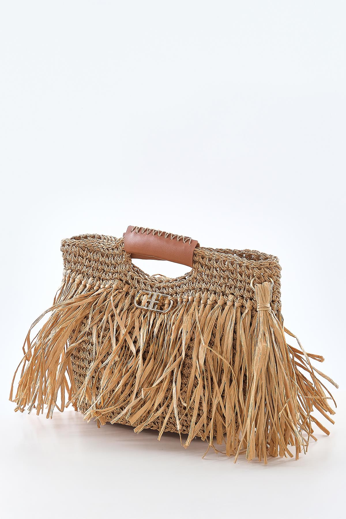 Deri Aksesuarlı El Örgü Çanta.