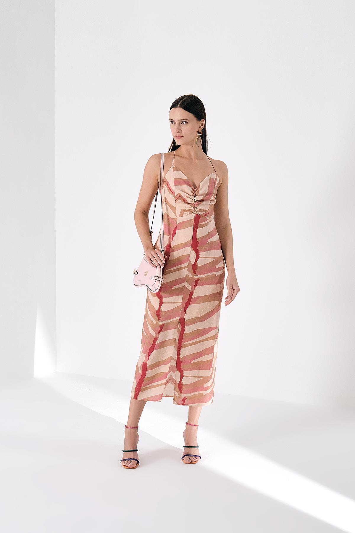 Desenli Askılı Midi Elbise