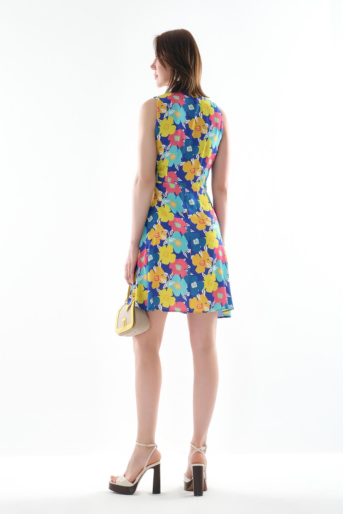 Desenli Beli Bağlamalı Mini Elbise