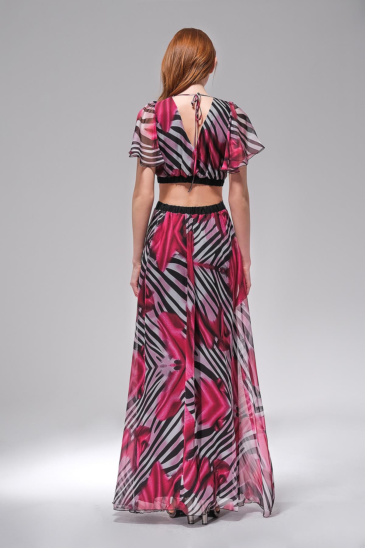 Desenli Beli Dekolteli Maxi Boy Elbise