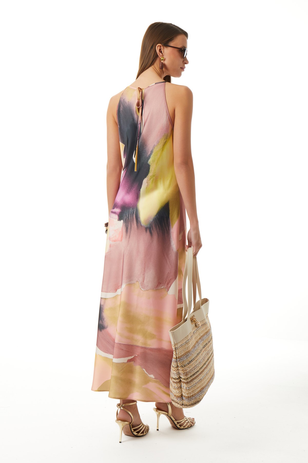 Desenli Halter Yaka Elbise