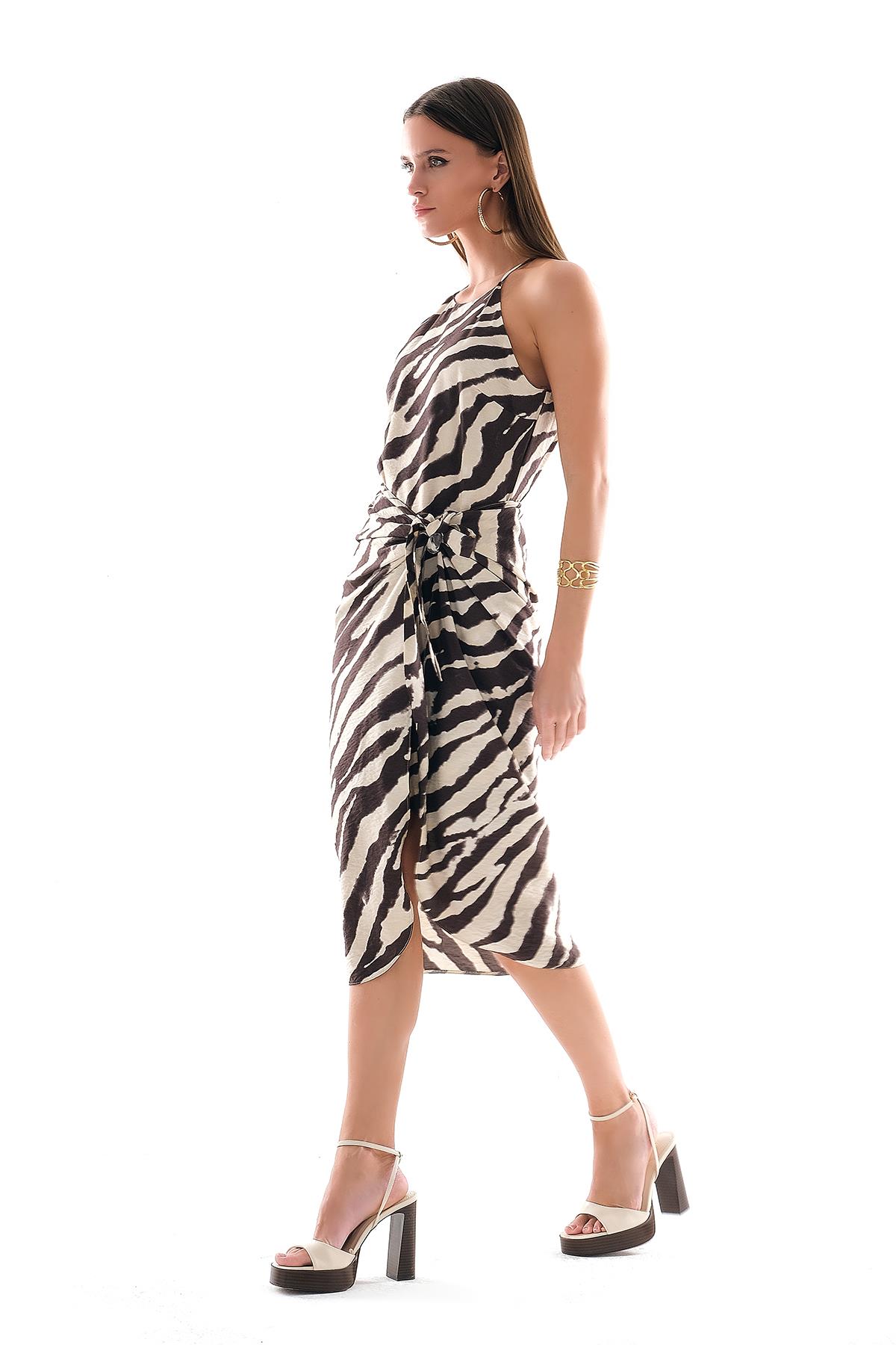 Desenli Halter Yaka Mini Elbise Beli Bağlama Detaylı Pareo