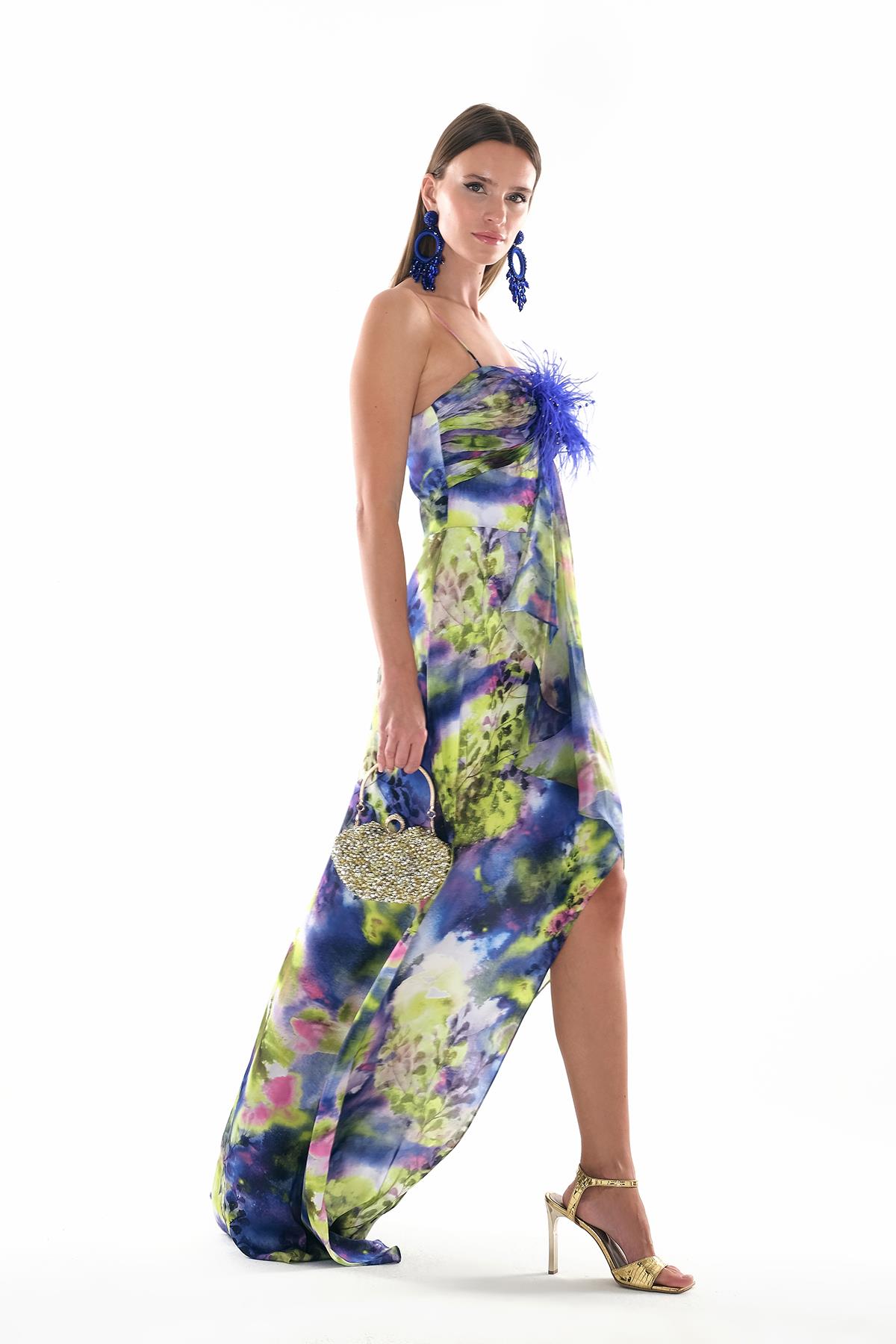 Asimetrik Etekli Şifon Garnili Abiye Elbise