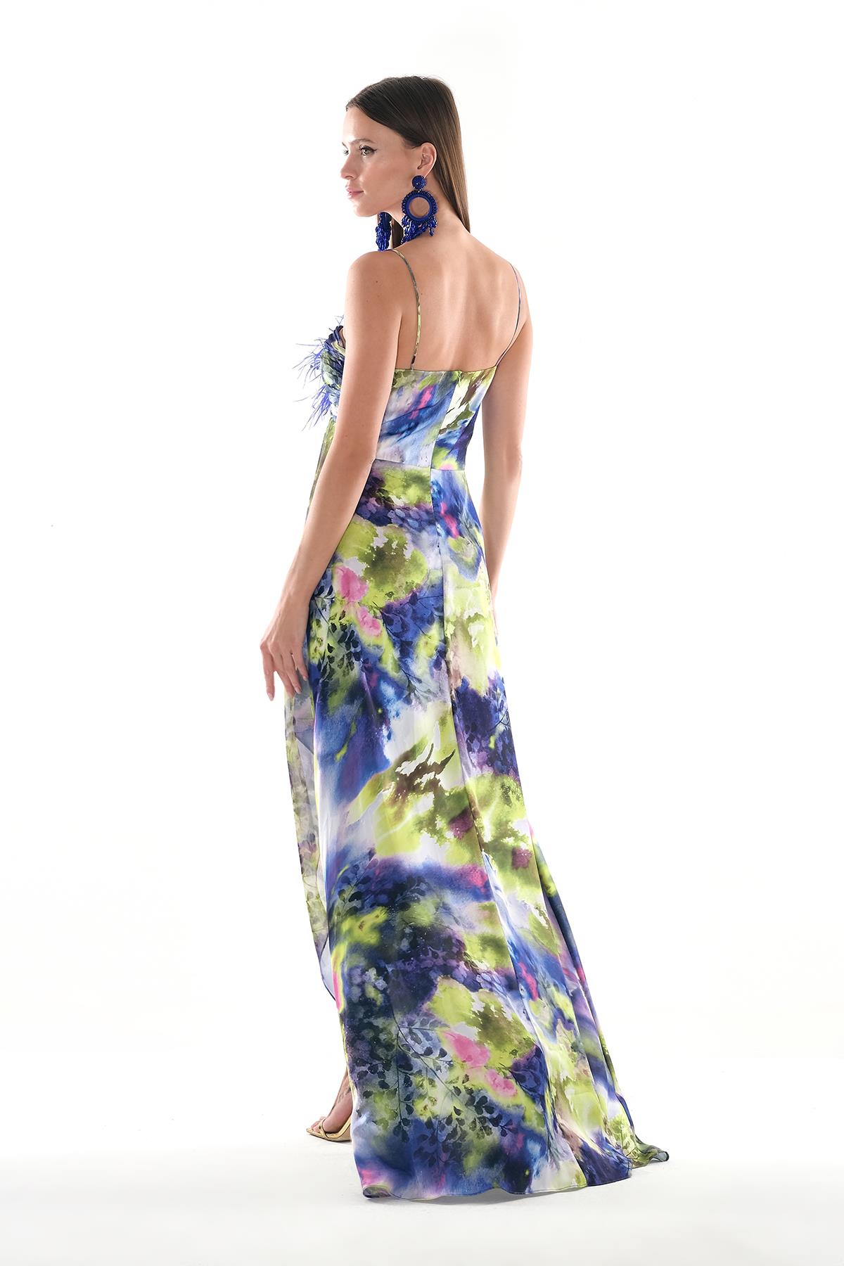 Asimetrik Etekli Şifon Garnili Abiye Elbise