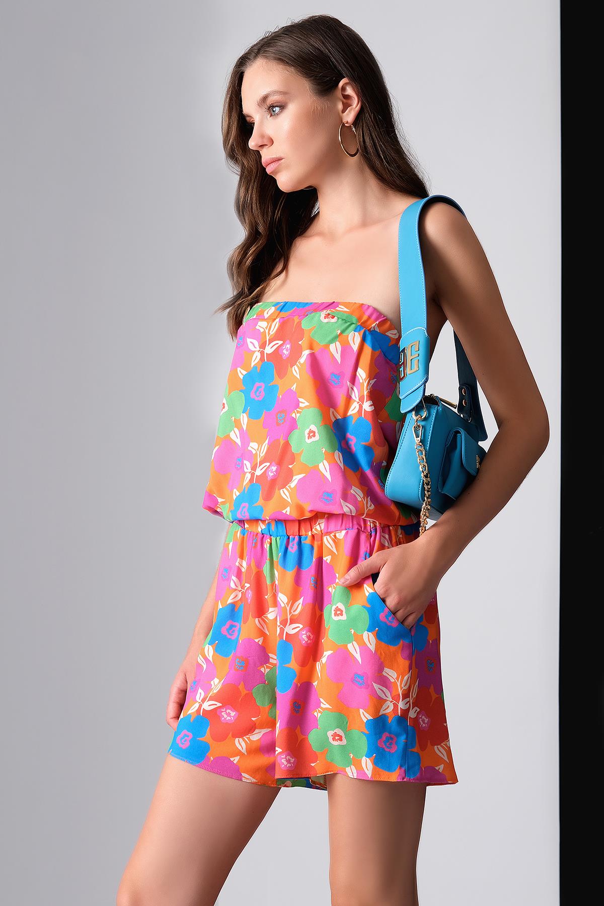 Desenli Straplez Kısa Tulum