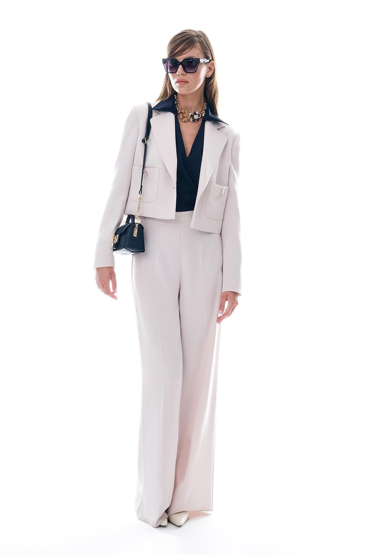 Dokulu Kısa Ceket Pantolon Takım