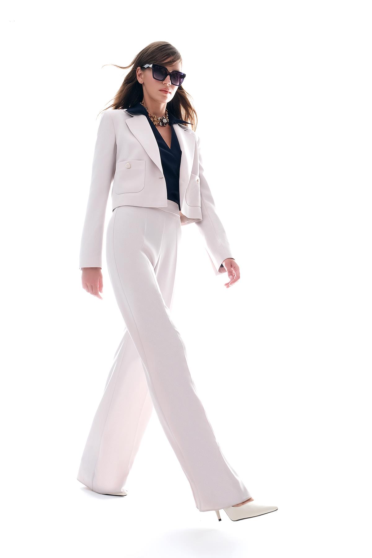 Dokulu Kısa Ceket Pantolon Takım