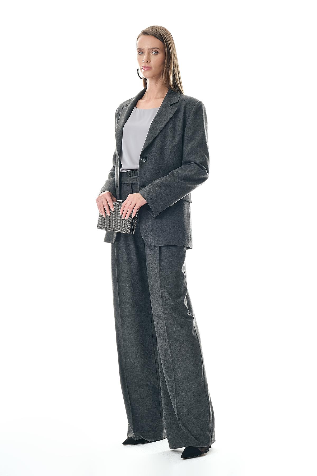 Düğmeli Oversize Kesim Ceket