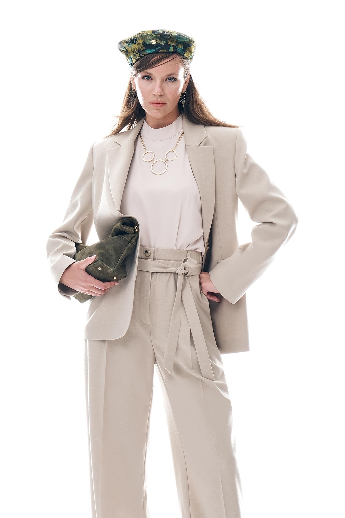 Düğmeli Oversize Kesim Ceket