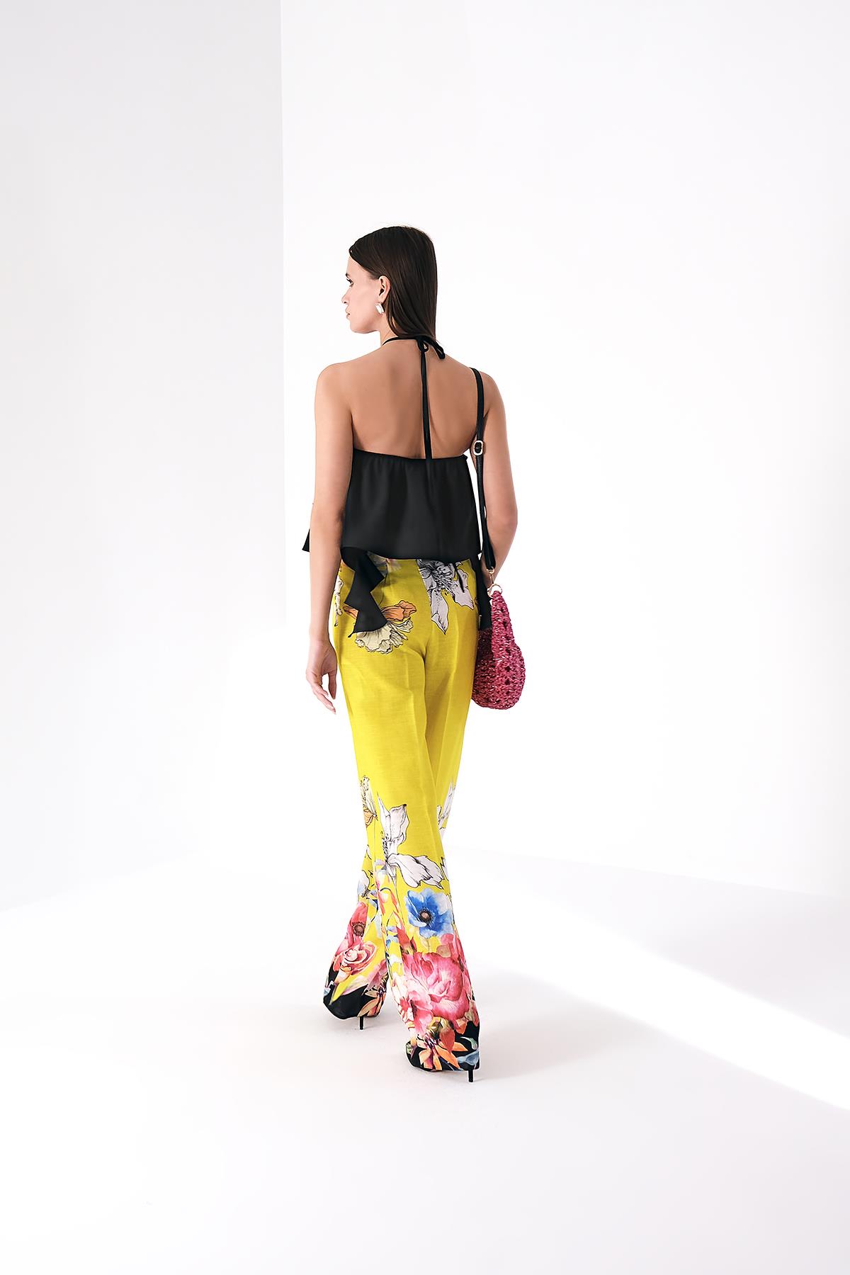 Fırfırlı Şık Bluz