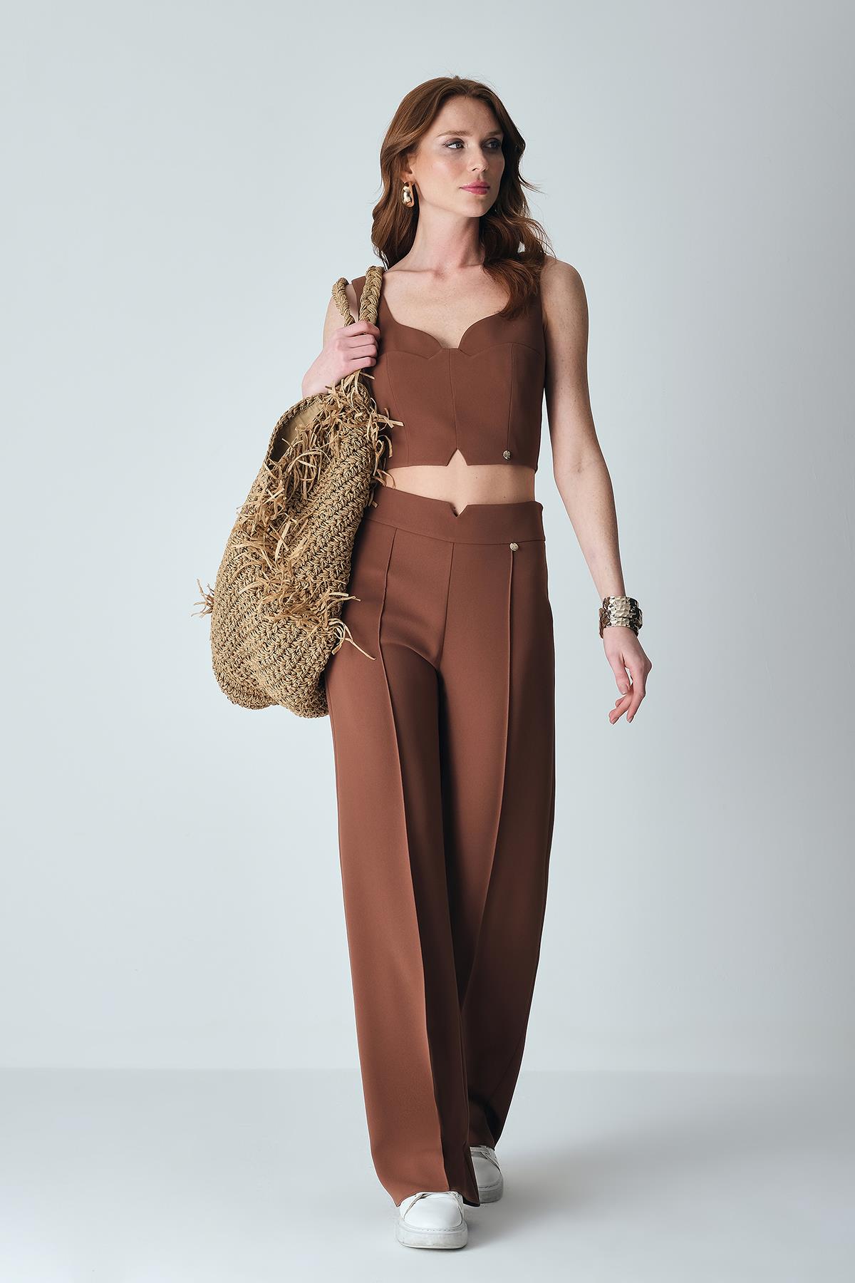 Göğüs Dekolteli Gold Metal Fermuarlı Crop Bluz