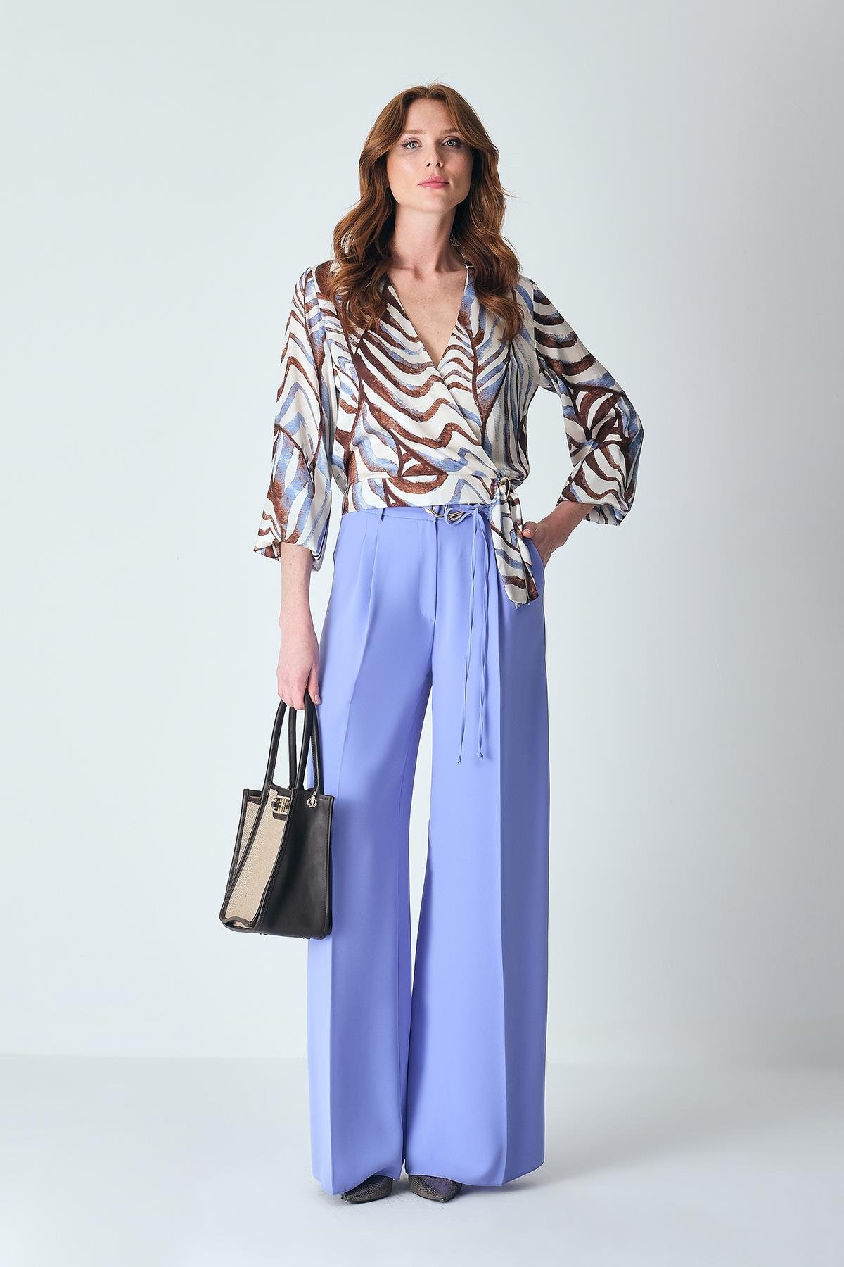 Gold Aksesuar Detaylı Bağçıklı Bol Paça Pantolon