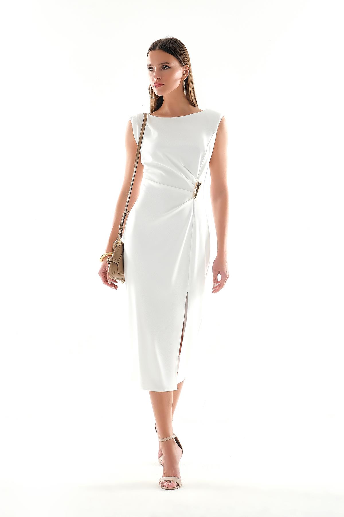 Bedene Oturan Önden Yırtmaçlı Midi Boy Şık Elbise