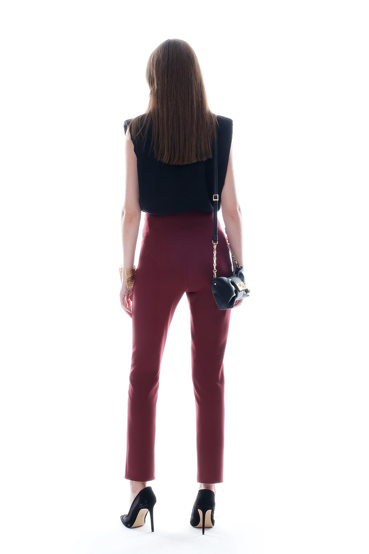 Gold Aksesuarlı Dar Paça Pantolon