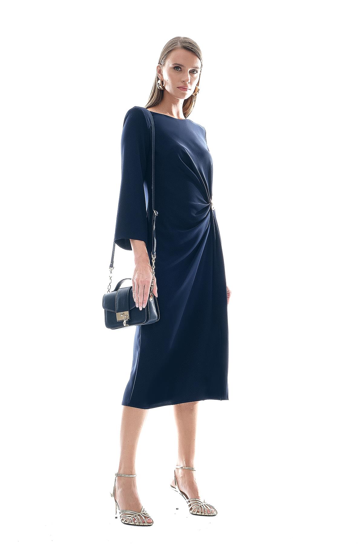 Gold Aksesuarlı Drape Detaylı Elbise