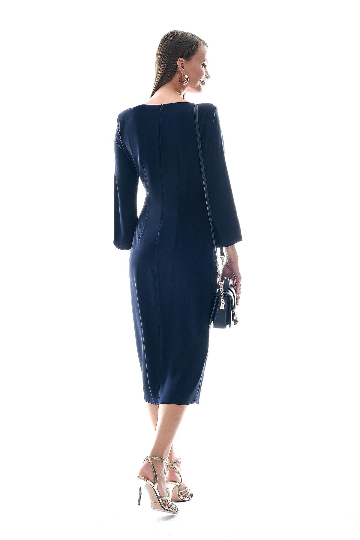 Gold Aksesuarlı Drape Detaylı Elbise