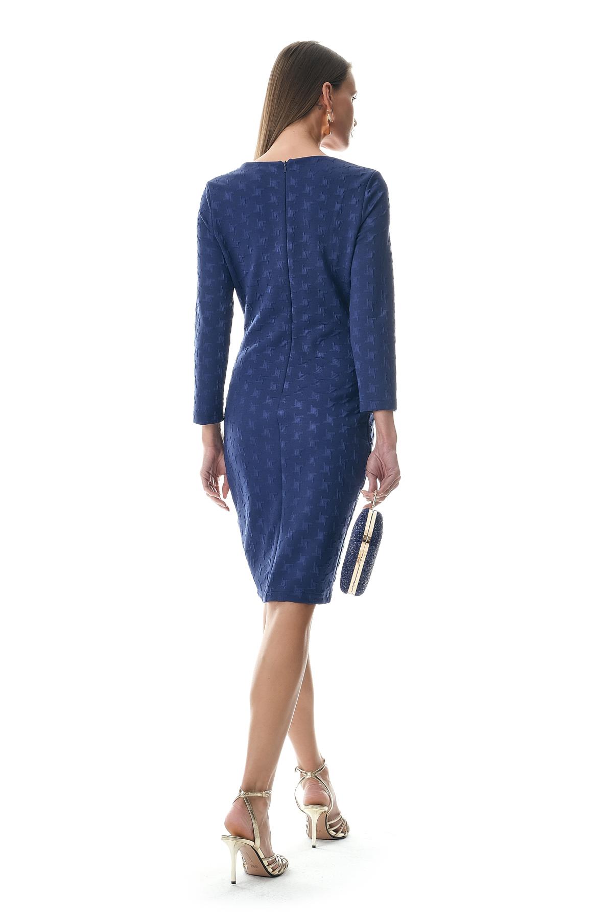 Gold Aksesuarlı Örme Jakar Mini Elbise