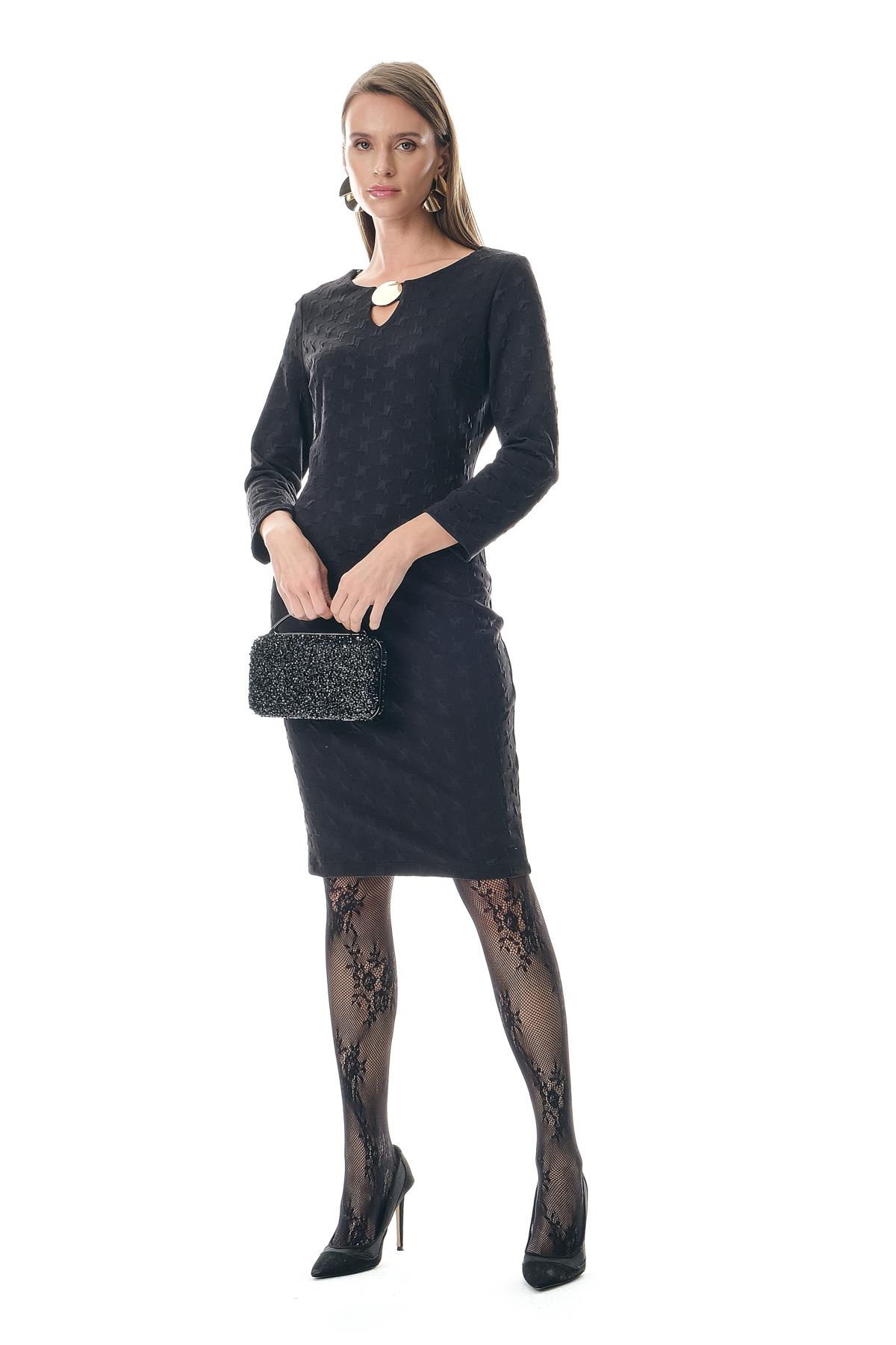 Gold Aksesuarlı Örme Jakar Mini Elbise