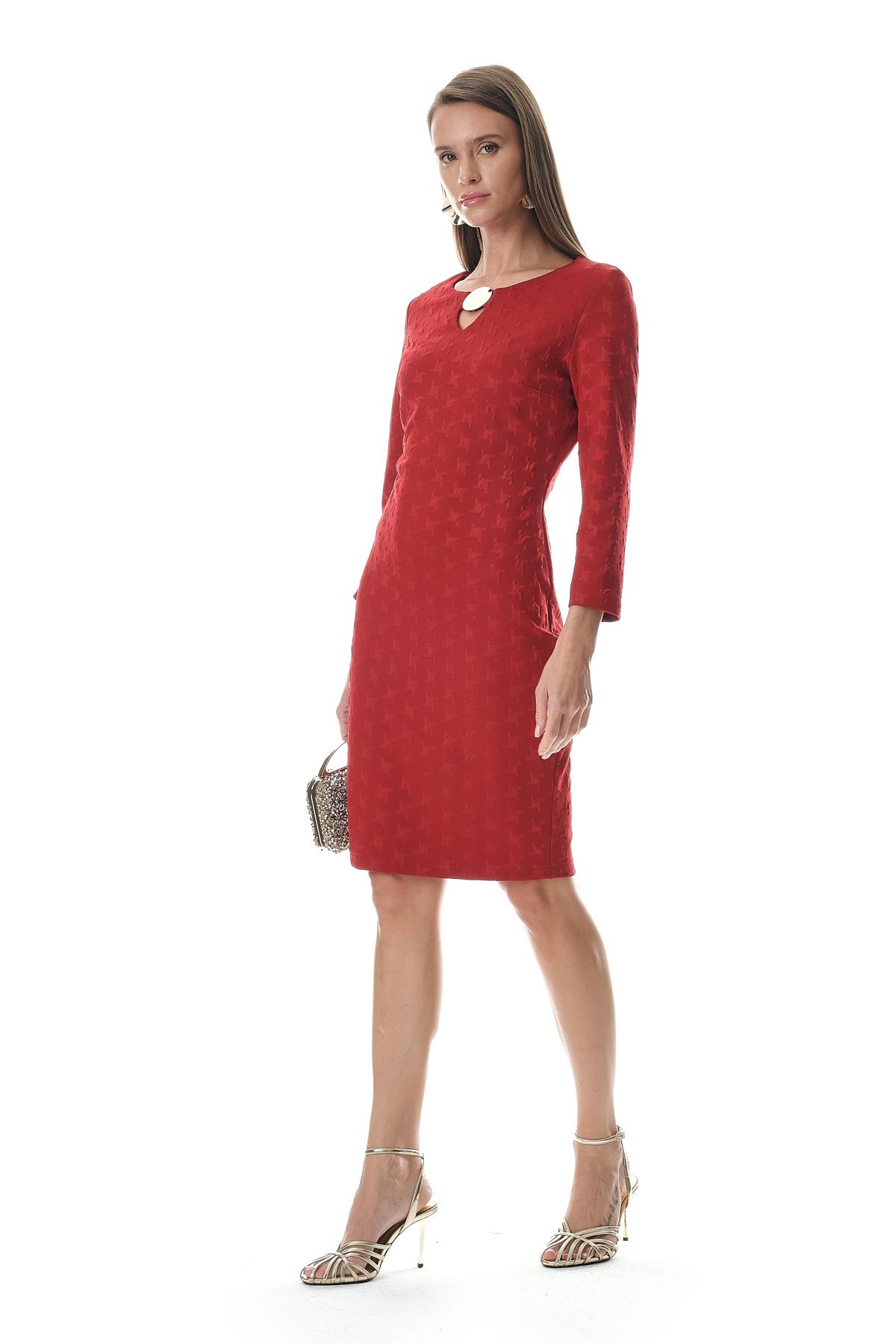 Gold Aksesuarlı Örme Jakar Mini Elbise