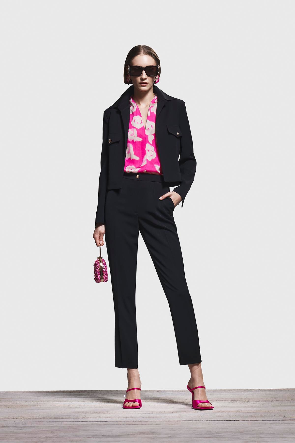 Gold Düğmeli Boru Paça Pantolon