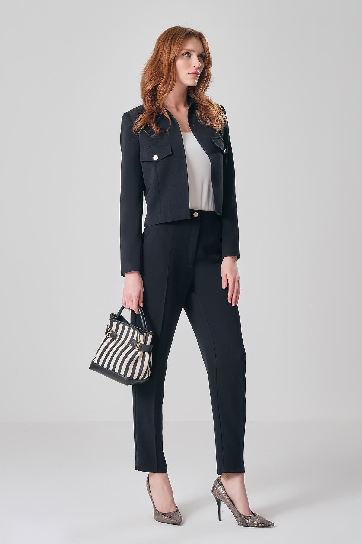 Gold Düğmeli Boru Paça Pantolon