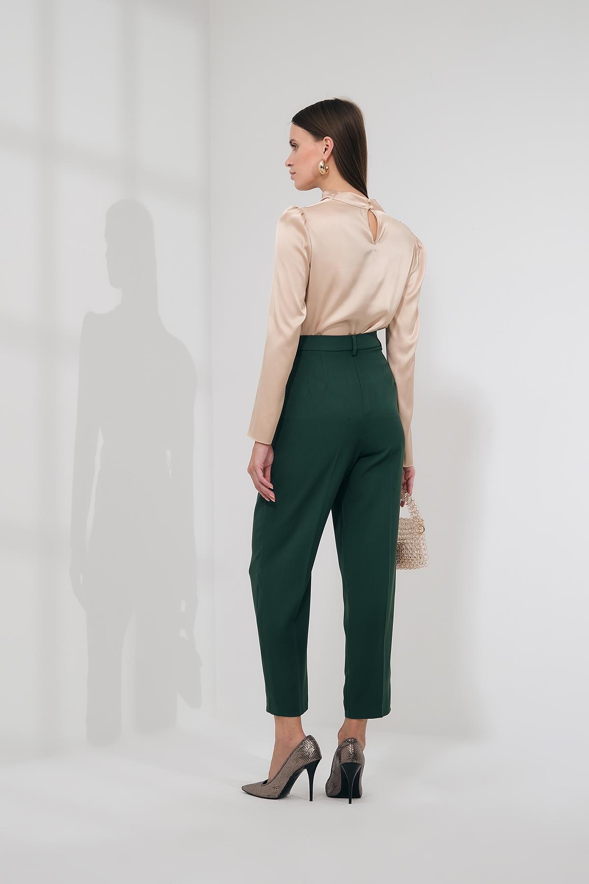 Gold Düğmeli Pilili Pantolon