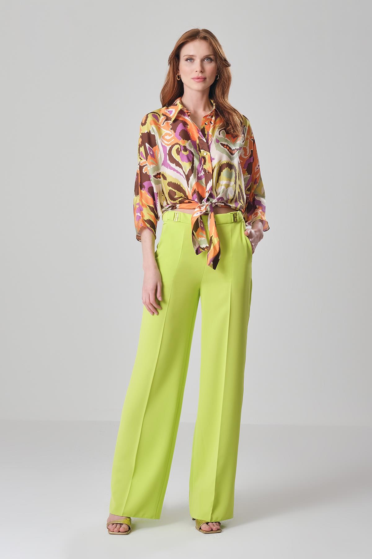 Gold Logo Aksesuarlı Bol Paça Pantolon