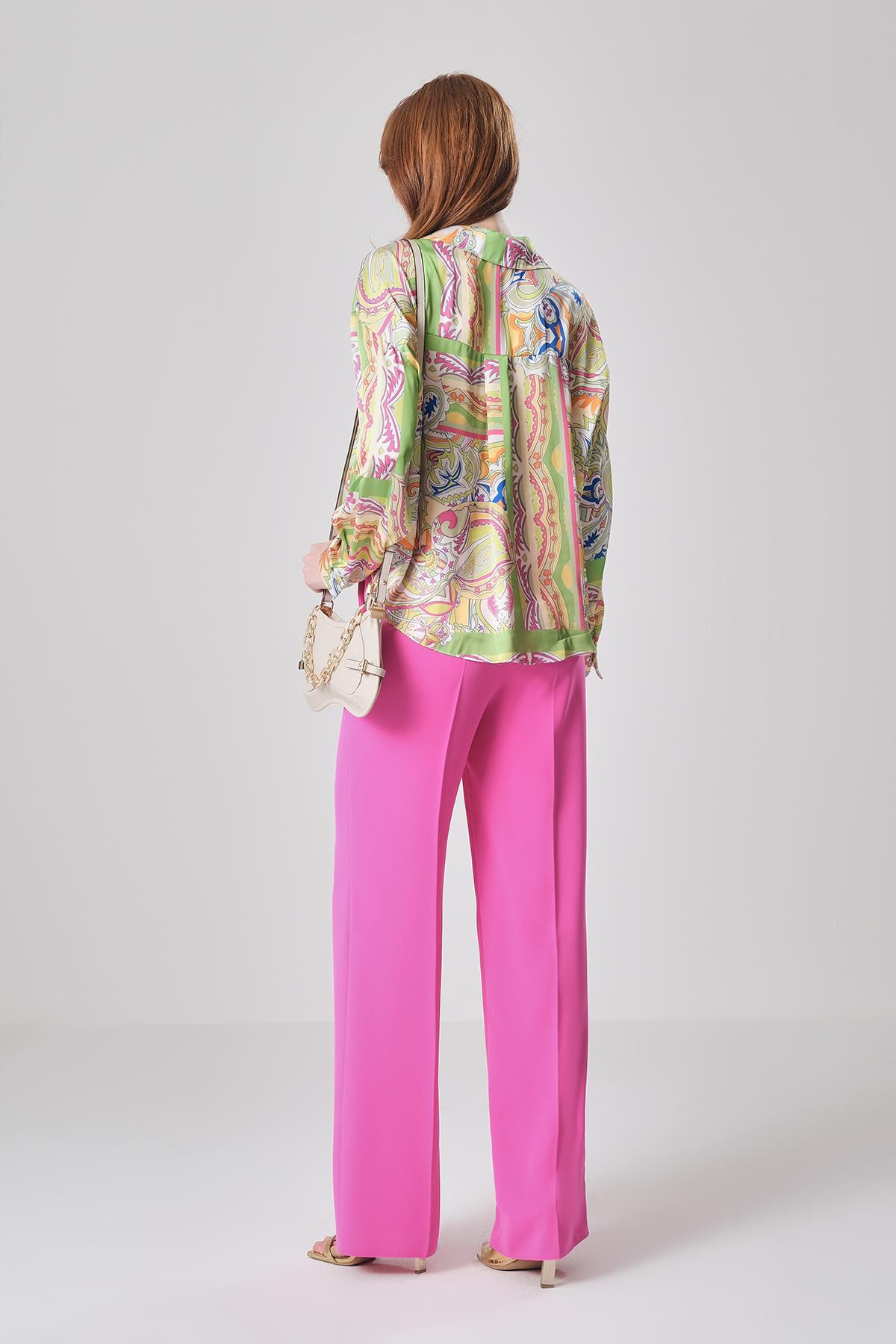 Gold Logo Aksesuarlı Bol Paça Pantolon