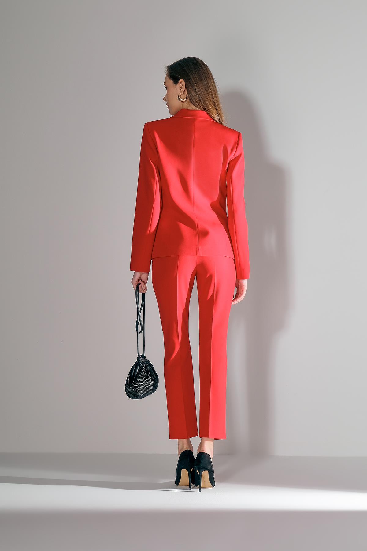 Gold Logo Aksesuarlı Dar Paça Pantolon