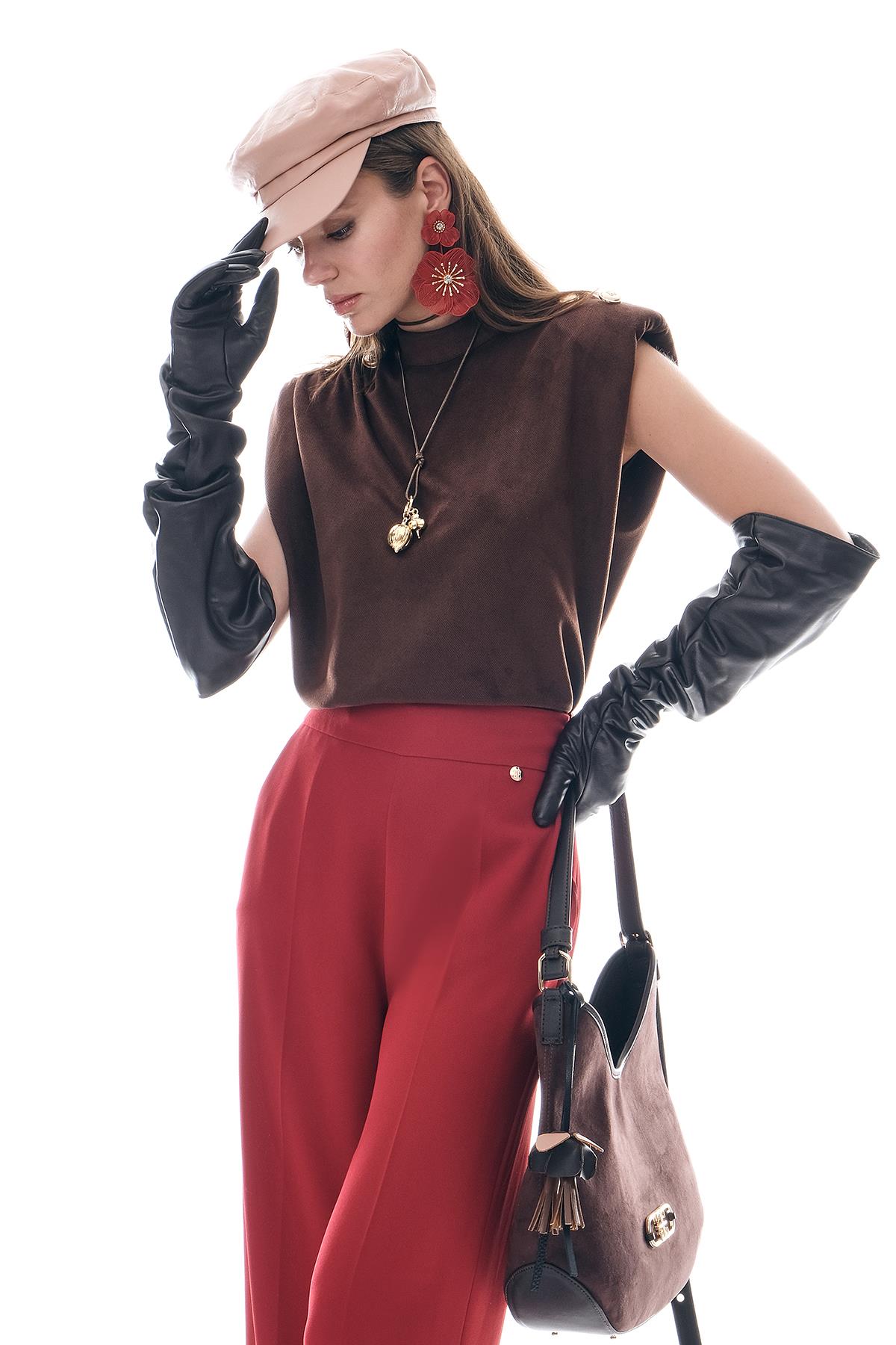 Hakim Yaka Omuzları Gold Düğmeli Süet Bluz