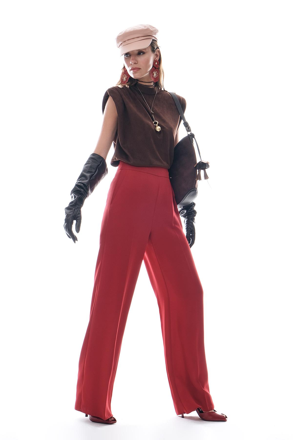 Hakim Yaka Omuzları Gold Düğmeli Süet Bluz